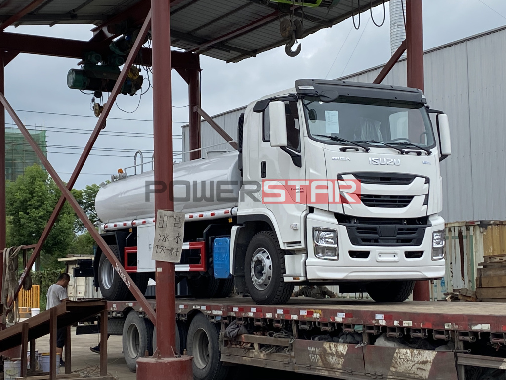 Camión cisterna de agua potable de acero inoxidable ISUZU GIGA VC61 6UZ1-TCG50 380HP