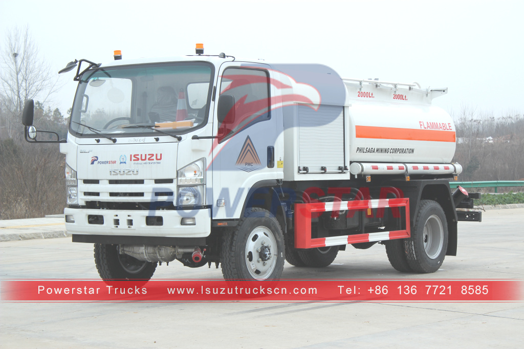 Camión cisterna de combustible y aceite con tracción total 4x4 nuevo ISUZU con dispensador a la venta