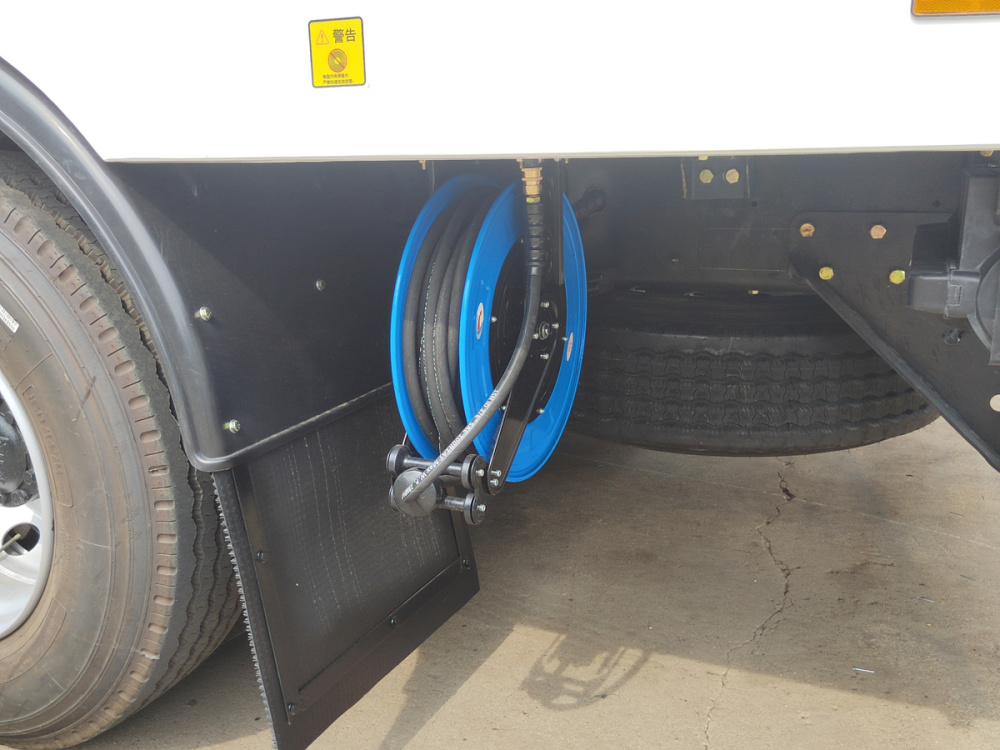 Camión barredor eléctrico de limpieza de calles Giga Isuzu EV