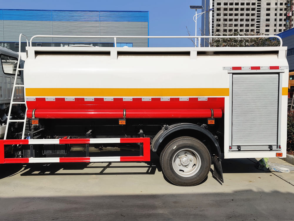 Camiones cisterna de agua Isuzu para rescate en incendios