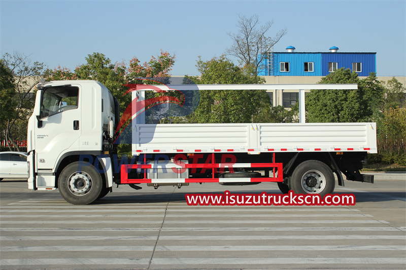 Camiones de trabajo Isuzu de 24 pies con plataforma abatible