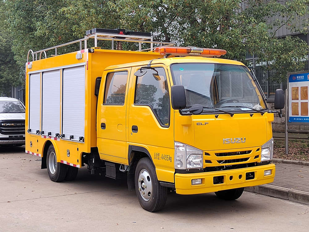 Isuzu Power Car Unidad de energía eléctrica Iluminación móvil Camión de rescate de emergencia