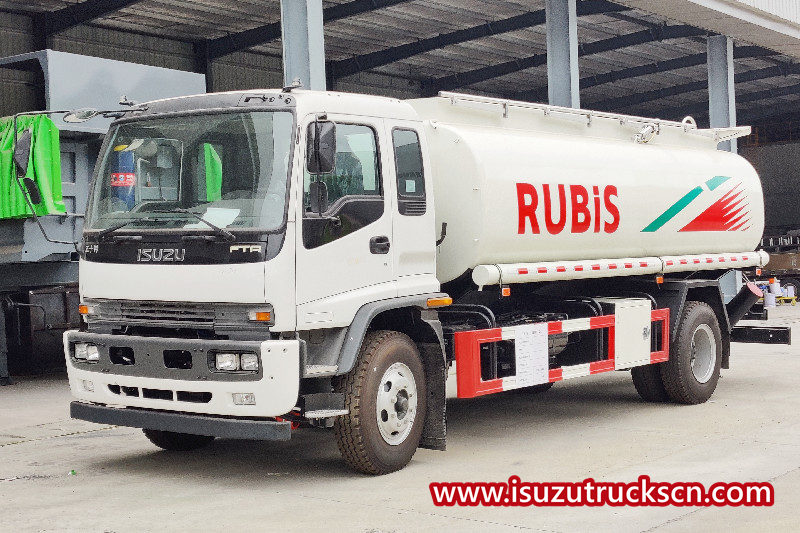 Filipinas ISUZU FTR Camiones cisterna de fueloil 16000L
    