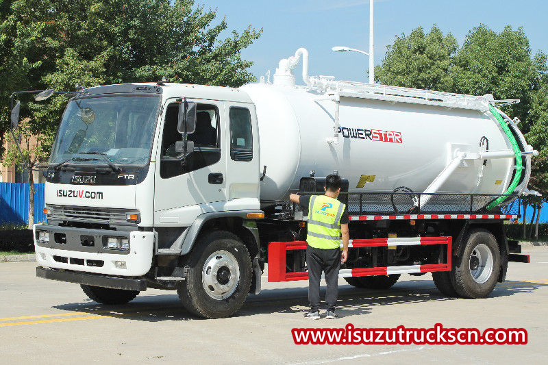 Camión cisterna de aguas residuales ISUZU FTR 10 CBM Motor 4HK1-TC con 205 CV
    