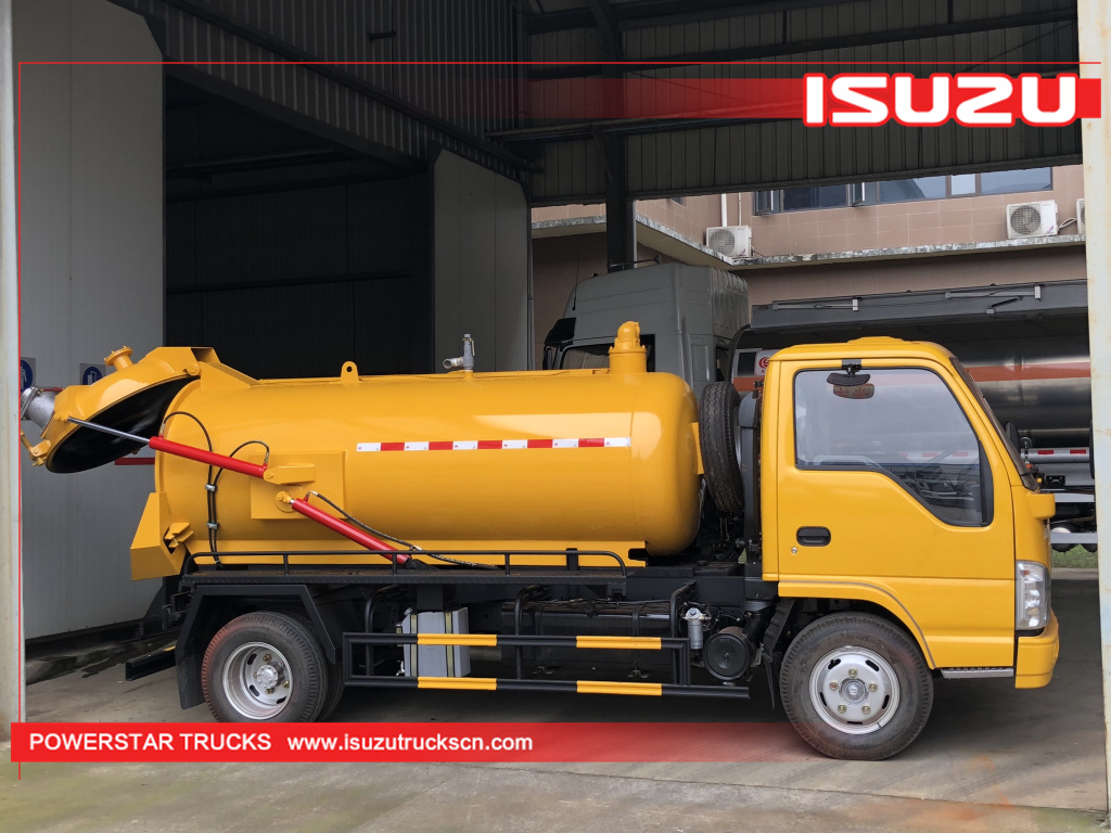 Camión aspirador de aguas residuales (cisterna de vacío) ISUZU nuevo de 4.000 litros a la venta
    
