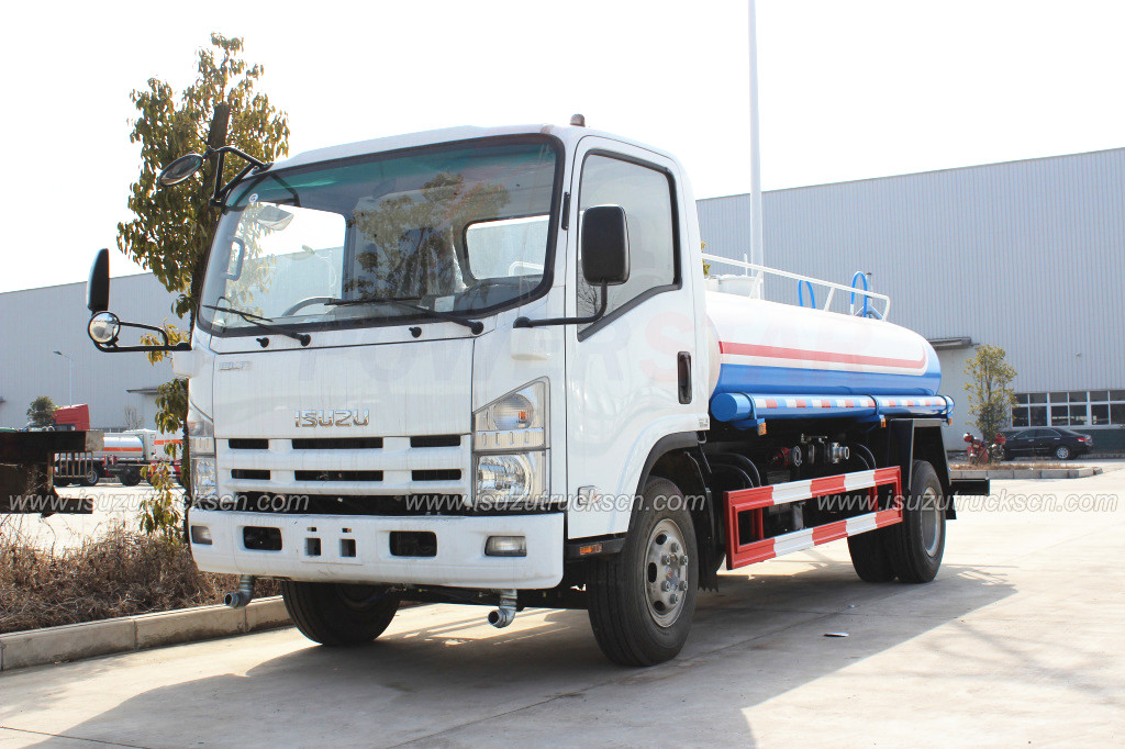 Camión cisterna de agua con cisterna de agua ISUZU de 6,000L para portador de agua de polvo limpio
    