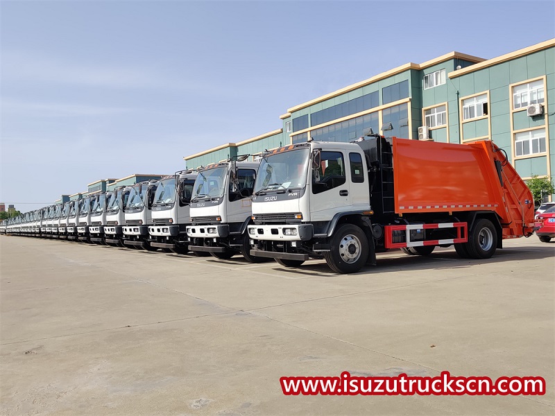 Se exportan 40 camiones compactadores de basura Isuzu de 15 cbm a YEMEN
    