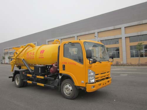 Isuzu 4X2 4cbm 5cbm Camión cisterna de succión de aguas residuales al vacío