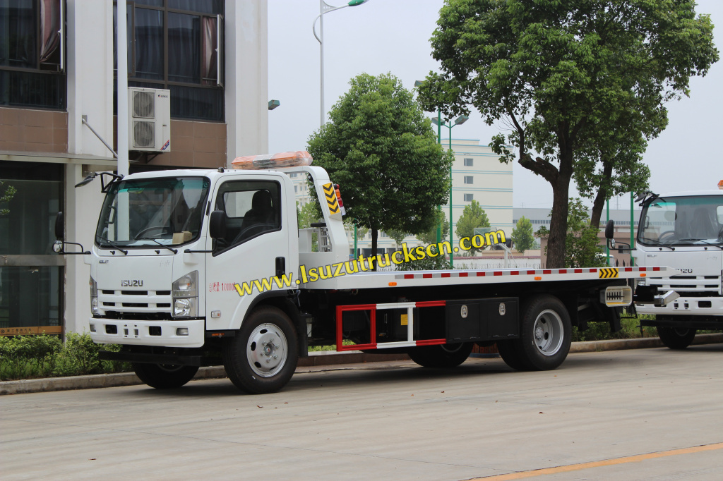 Clientes de Guinea Ecuatorial solicitan 4 unidades de camión grúa de plataforma plana Isuzu de 5 toneladas