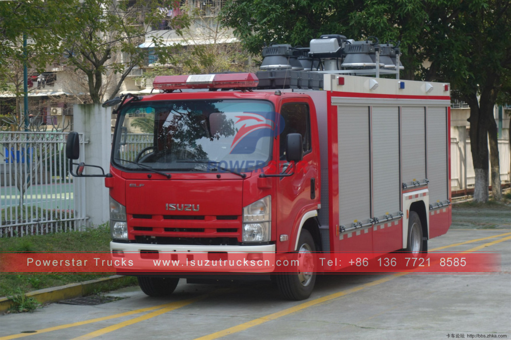 Camión de bomberos del vehículo del fuego de la torre de iluminación del reflector de Japón ISUZU en venta
