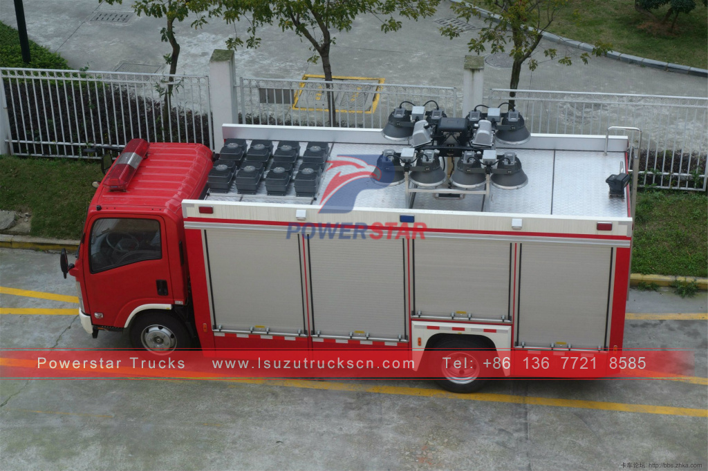 Camión de bomberos del vehículo del fuego de la torre de iluminación del reflector de ISUZU en venta