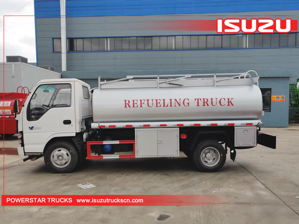 4,000L Isuzu Fuel tank truck for light diesel oil delivery