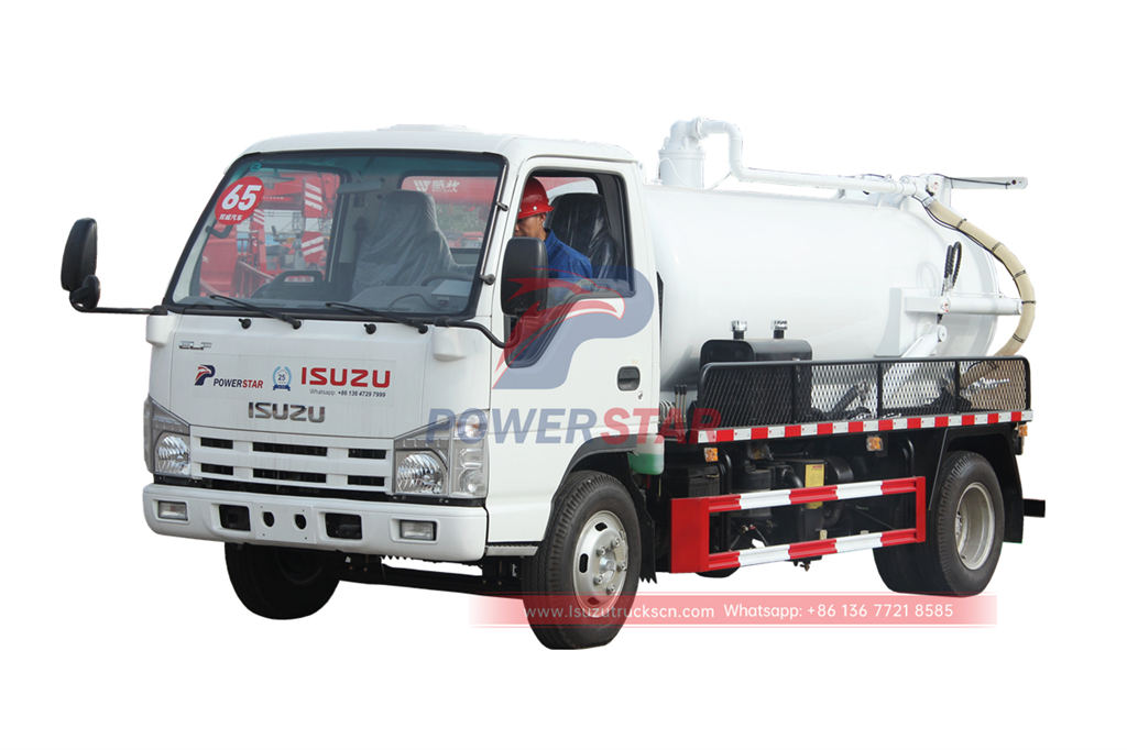 6 wheeler ISUZU vacuum truck in small size