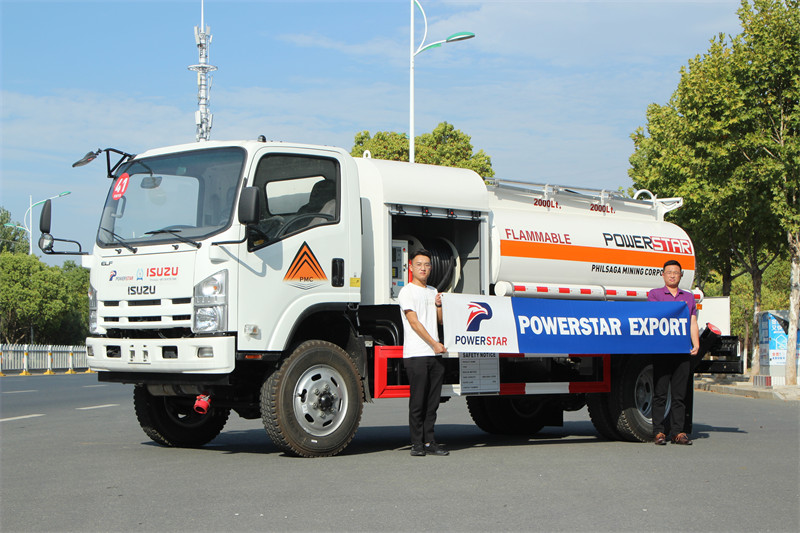 Camión de combustible todoterreno ISUZU 4x4 de nuevo diseño