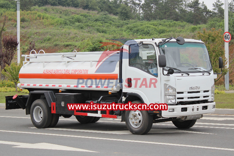 Exportación de camiones cisterna de combustible móviles ISUZU a África
