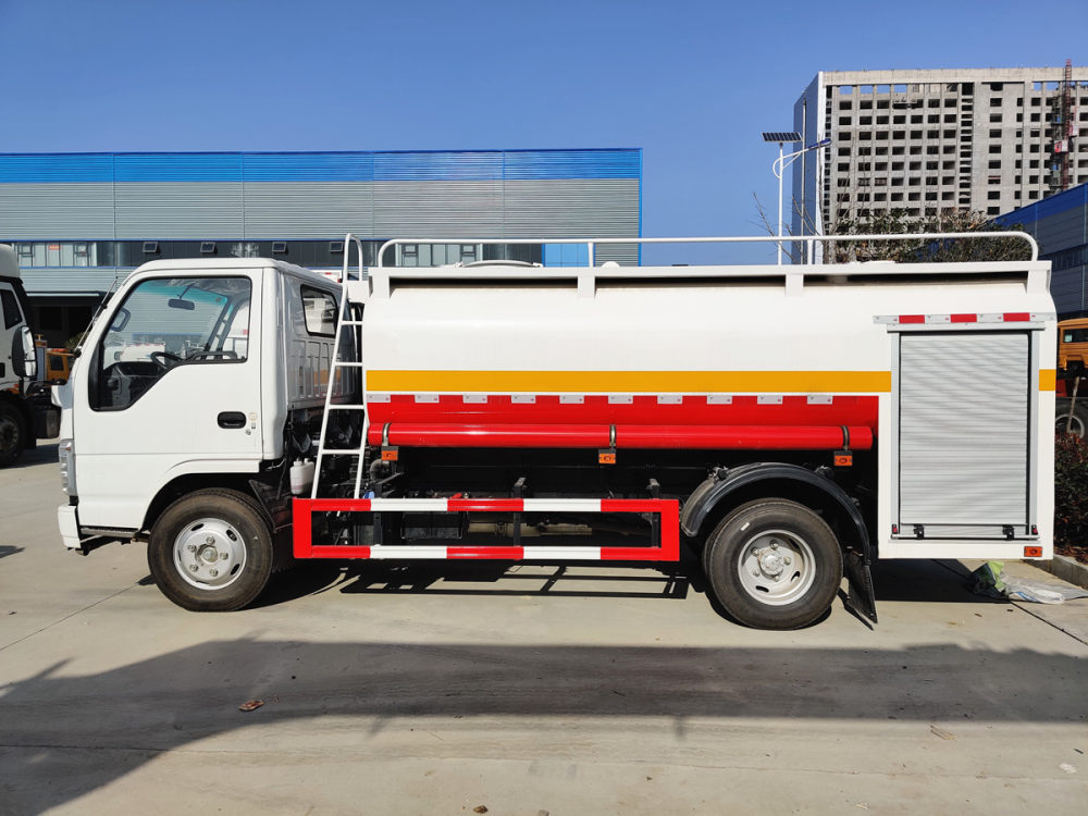 Camiones cisterna de agua Isuzu para rescate en incendios
