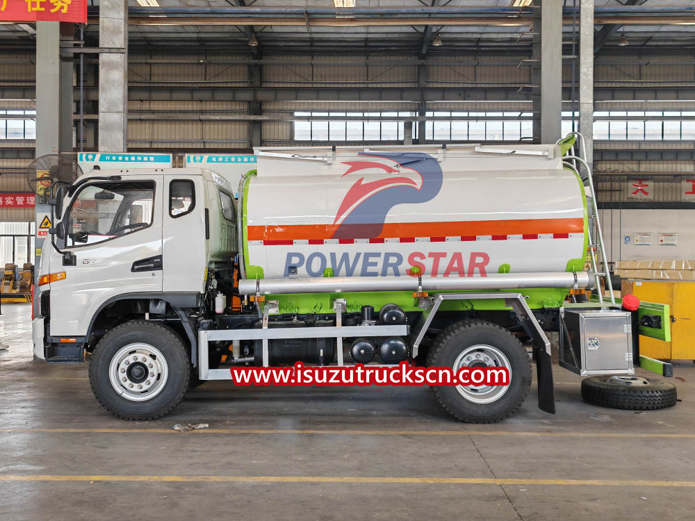 Isuzu todos los camiones de reparto de combustible móviles de aluminio 4x4 con tracción