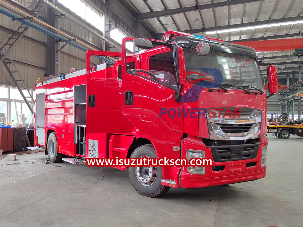 camión de bomberos isuzu