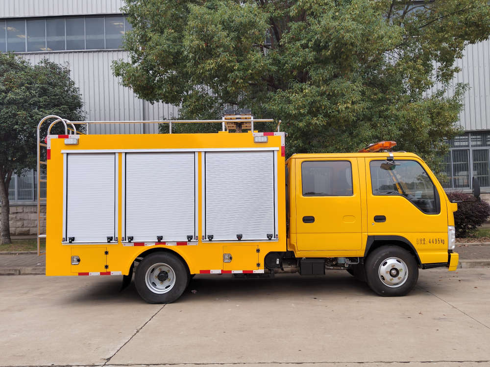Isuzu Power Car Unidad de energía eléctrica Iluminación móvil Camión de rescate de emergencia