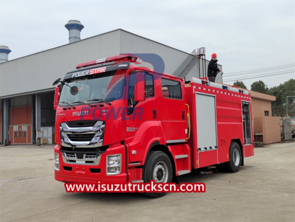 camión de bomberos isuzu