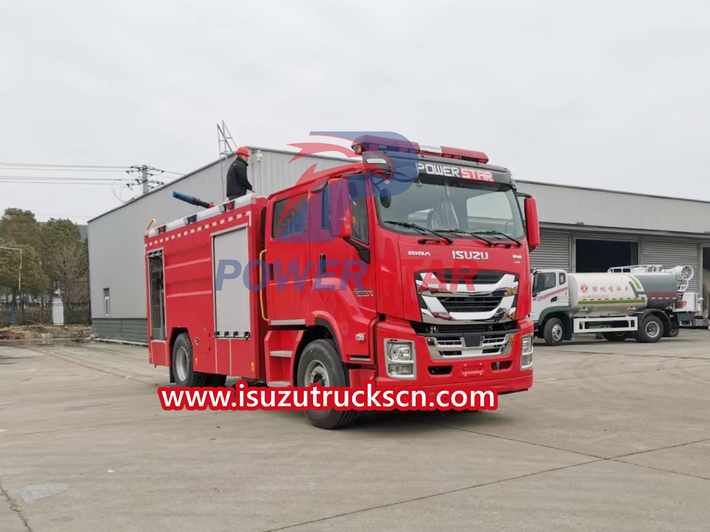 camión de bomberos isuzu