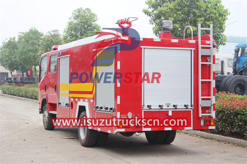 Camión de extinción de incendios del aeropuerto Isuzu 4X4
