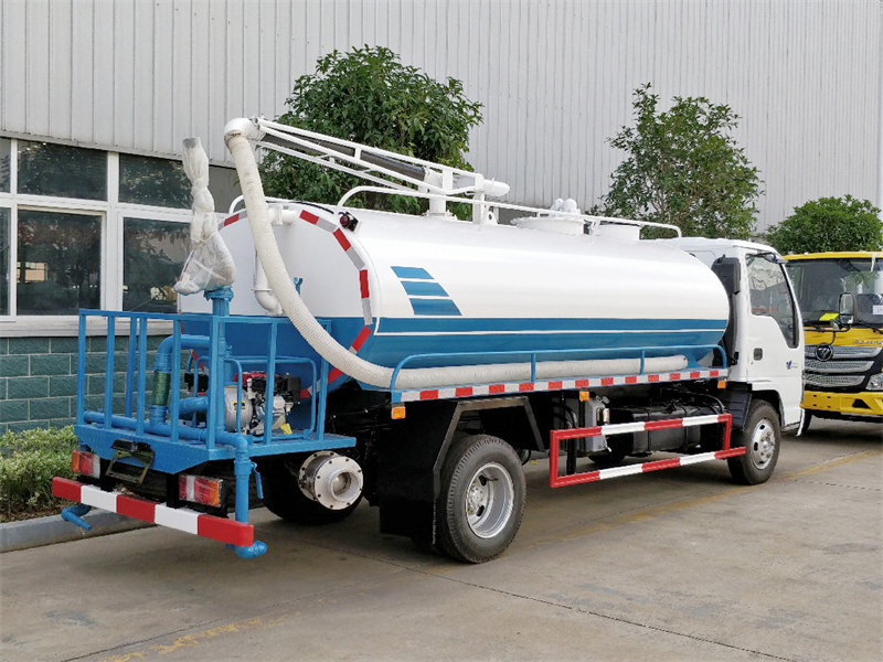Camión de limpieza de aguas residuales Isuzu NKR
