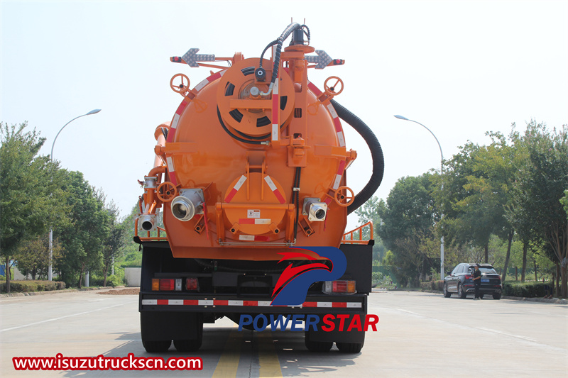 Isuzu new FVR vacuum truck with jet cleaner