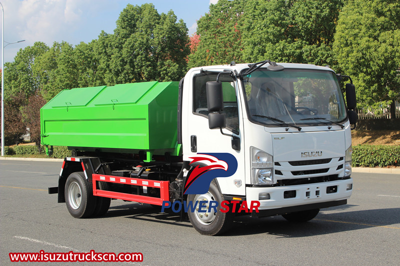 Isuzu ELF roll on roll off truck