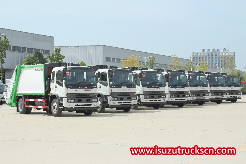 Se envían 13 unidades de camión compactador de basura ISUZU FTR 16CBM
    