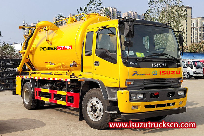 Camión de succión de aguas residuales al vacío ISUZU FTR 10CBM de fábrica original a la venta
    