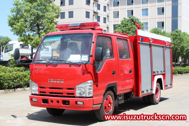 Camión de bomberos de agua Isuzu ELF de 25 unidades para exportación
    